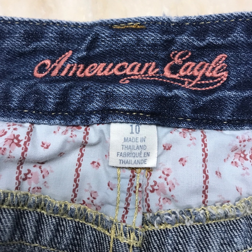 American Eagle Distressed Denim Mini Skirt size 10 - Picture 3 of 4