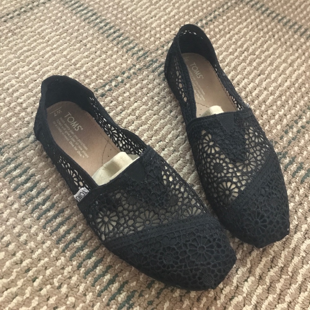 Women's Toms in black crochet