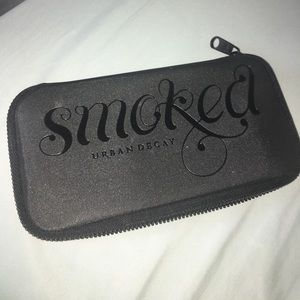 Urban Decay Smoked Palette
