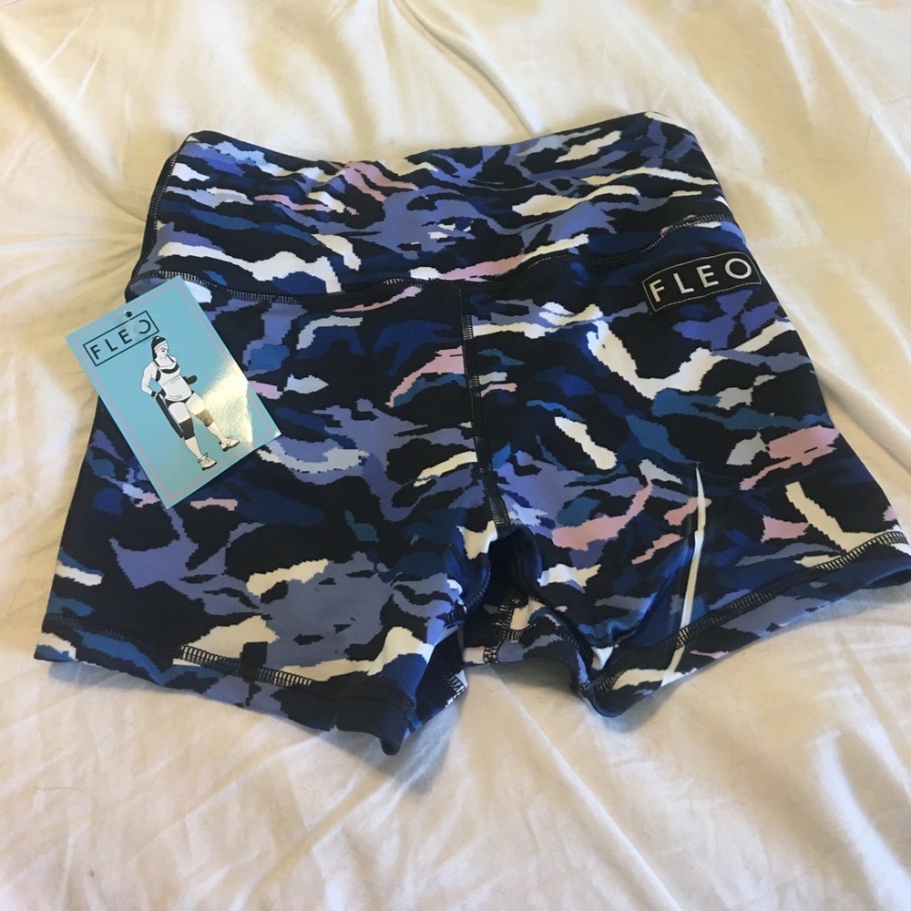❌❌SOLD❌❌Fleo Shorts