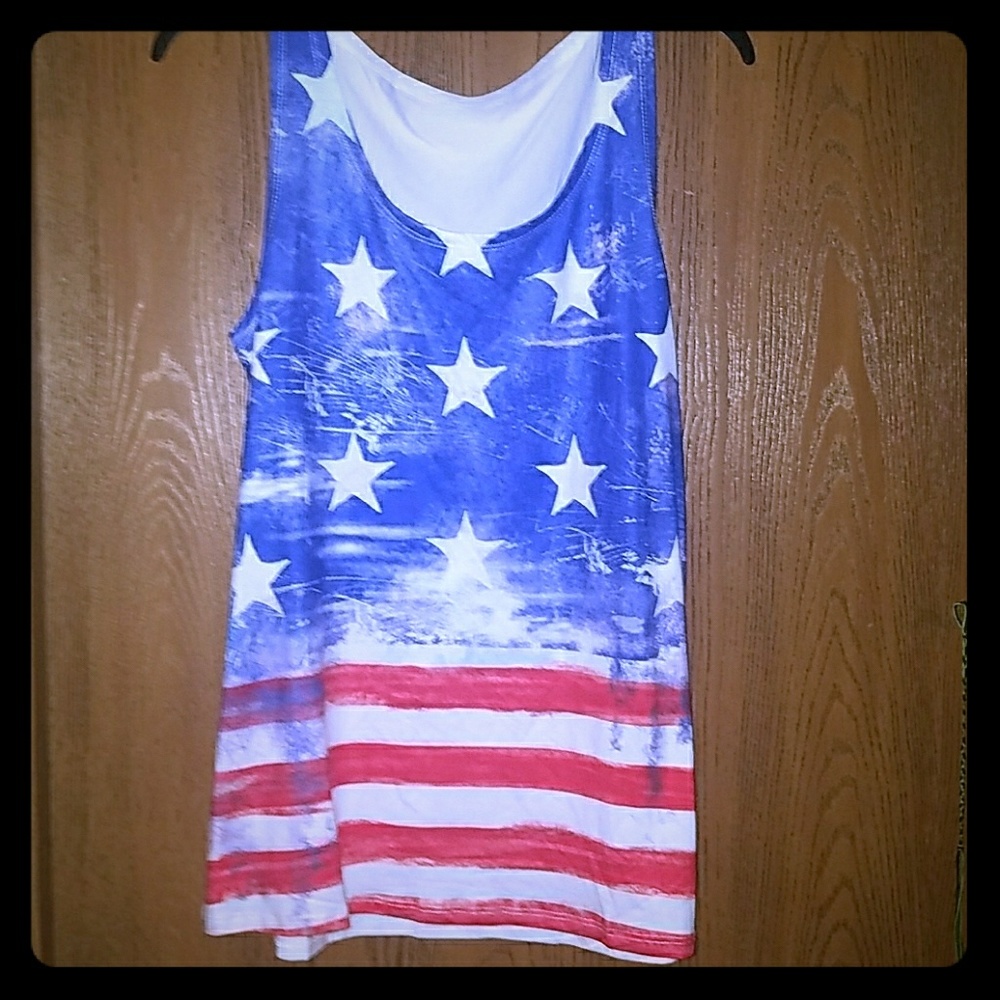 Super Adorable flowing American flag shirt tank.