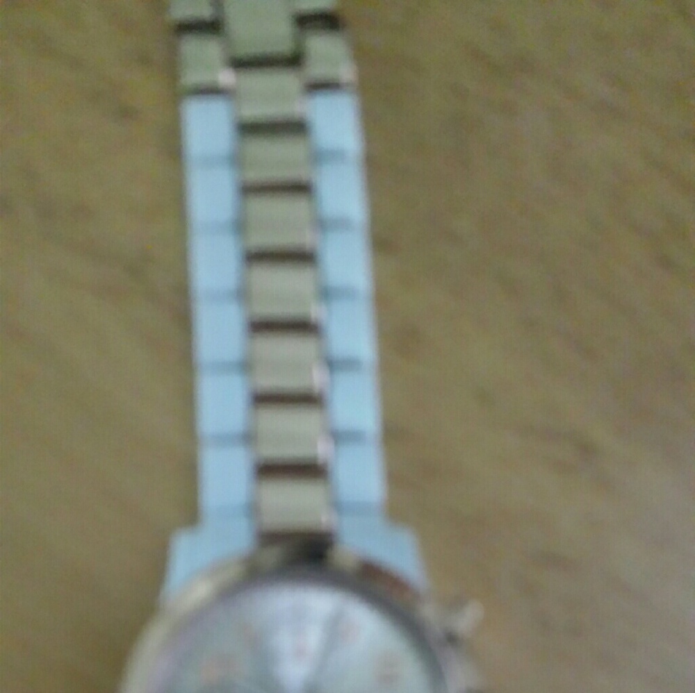Watch - Picture 3 of 3