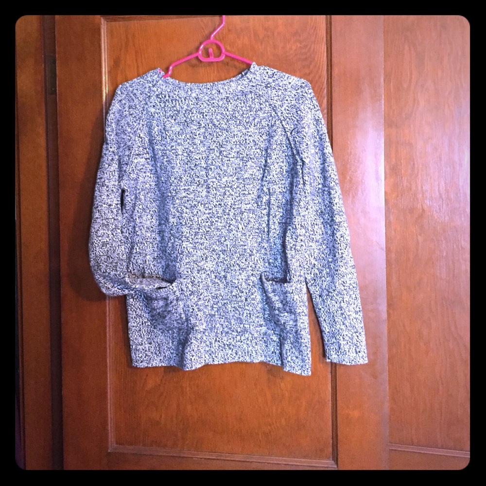 Gap women's sweater medium pockets