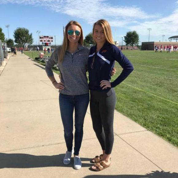 Meet your Posher, Ava - Picture 1 of 1