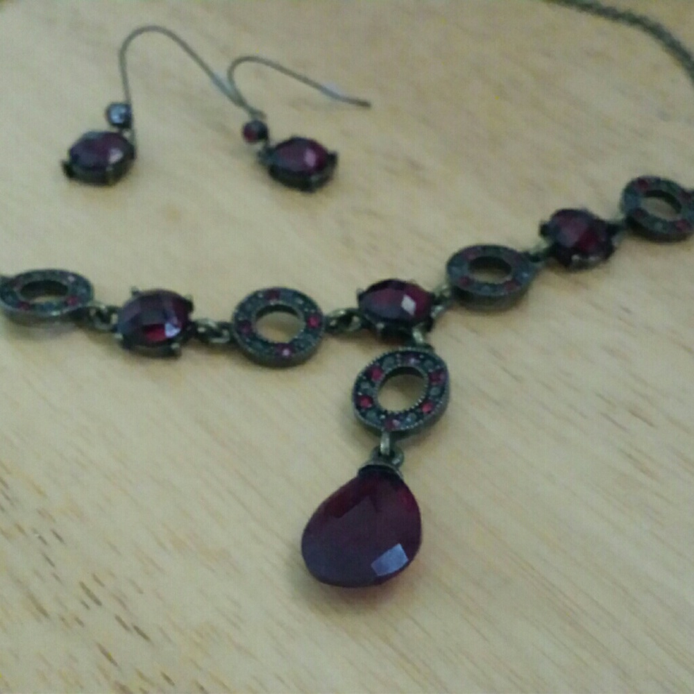 Garnet necklace and earing set