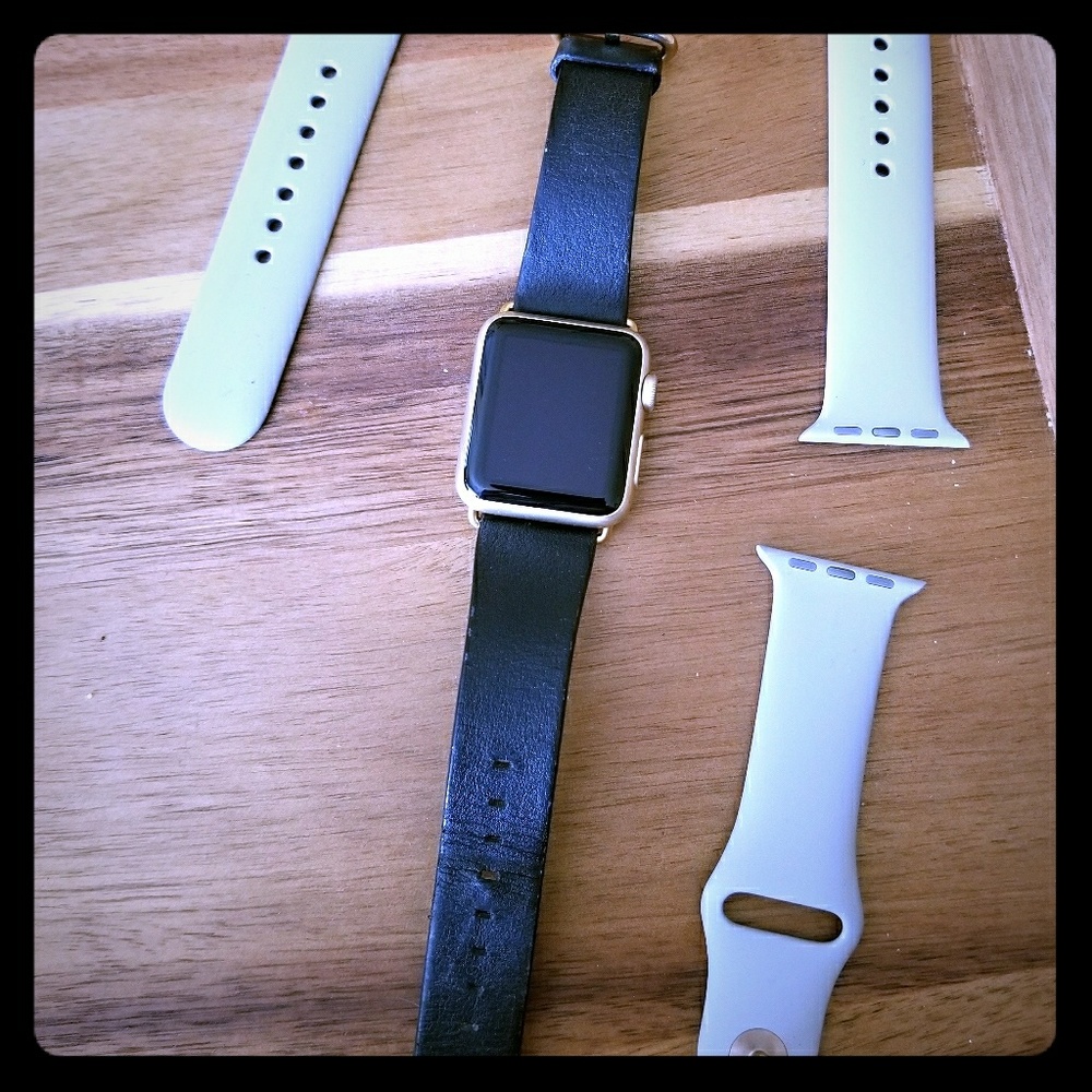 Series 1 Apple iWatch 38MM Gold