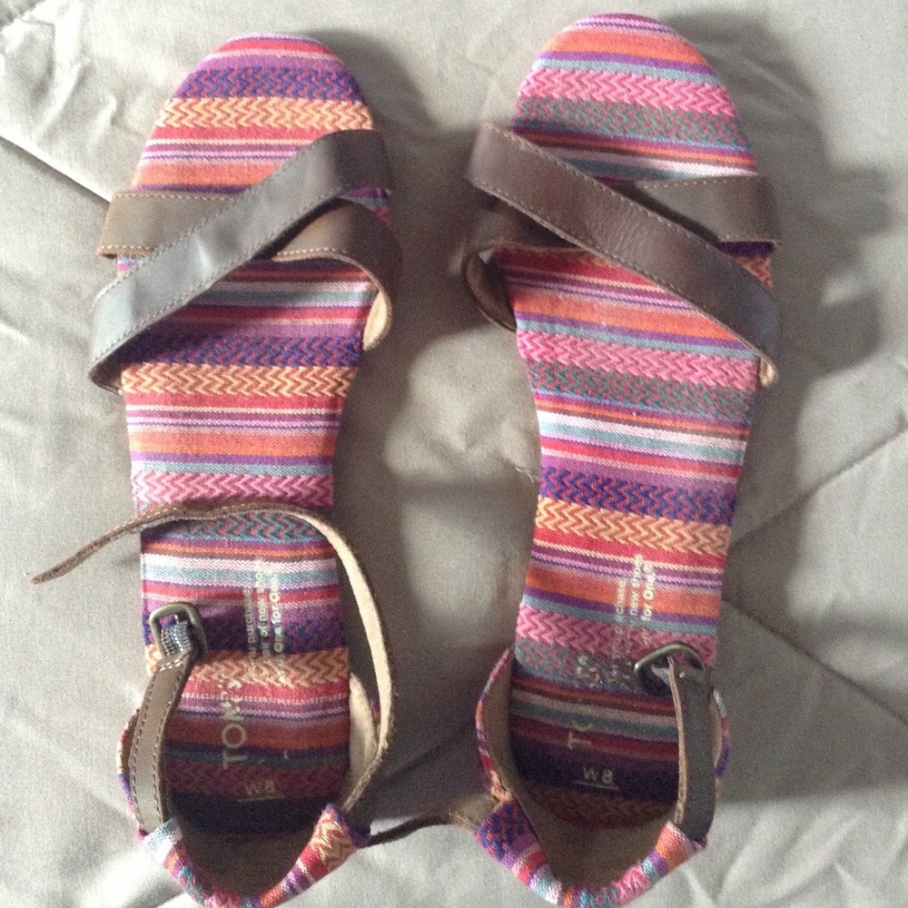 Toms sandals