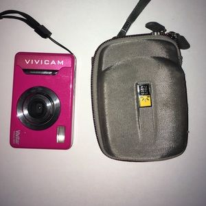 Camera with case SD card and 3AAA batteries