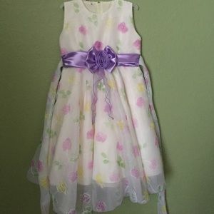 Girls dress