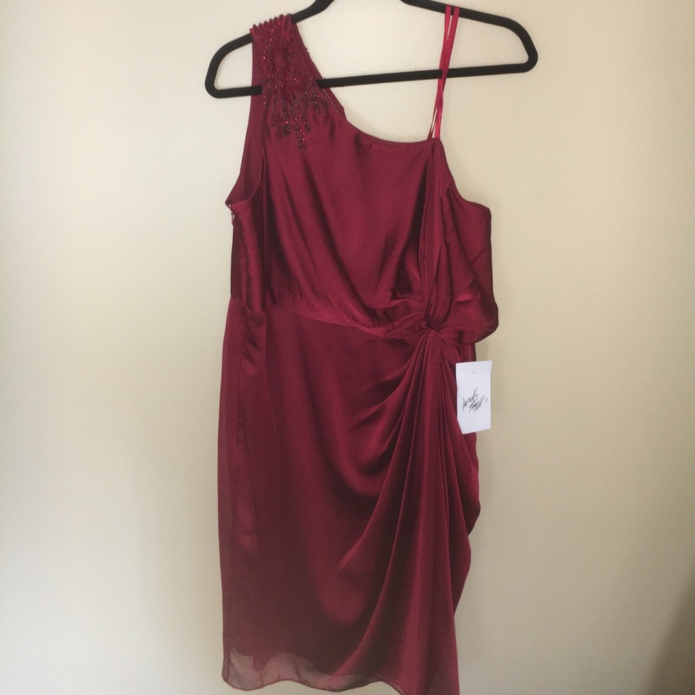 Adrianna Papell Evening short dress. Never worn