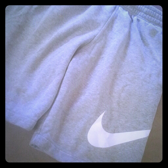 Nike shorts - Picture 1 of 1
