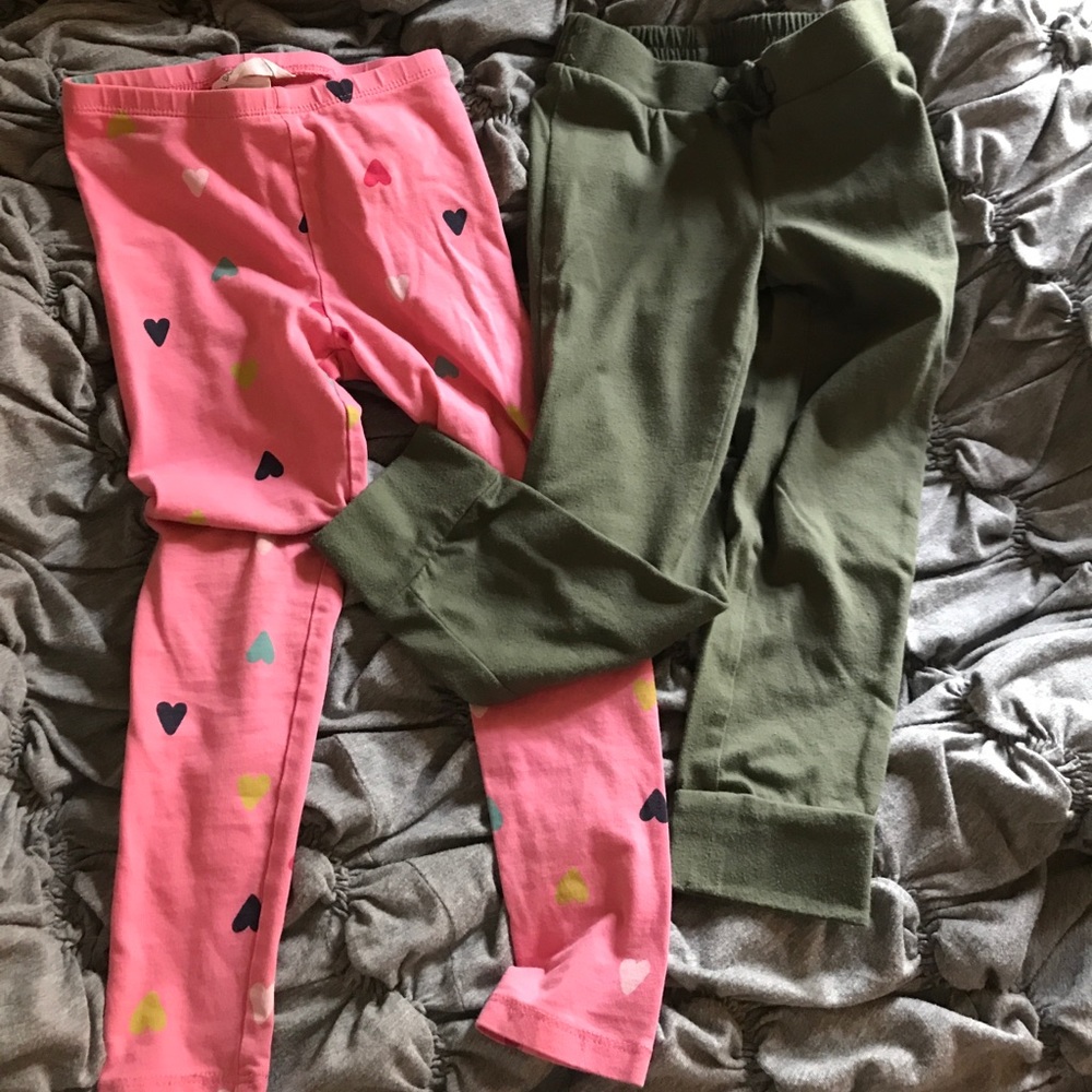 EUC leggings! Green joggers &a heart leggings! 3-4