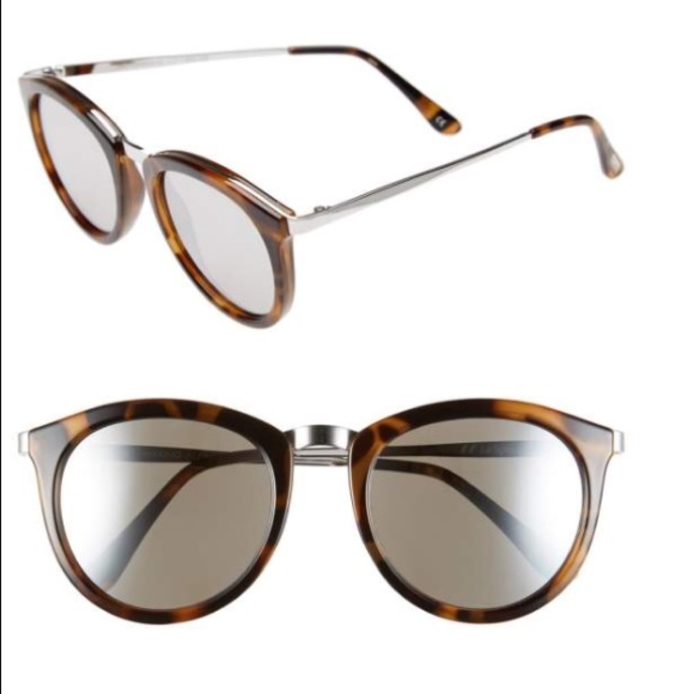 No smirking le specs sunglasses