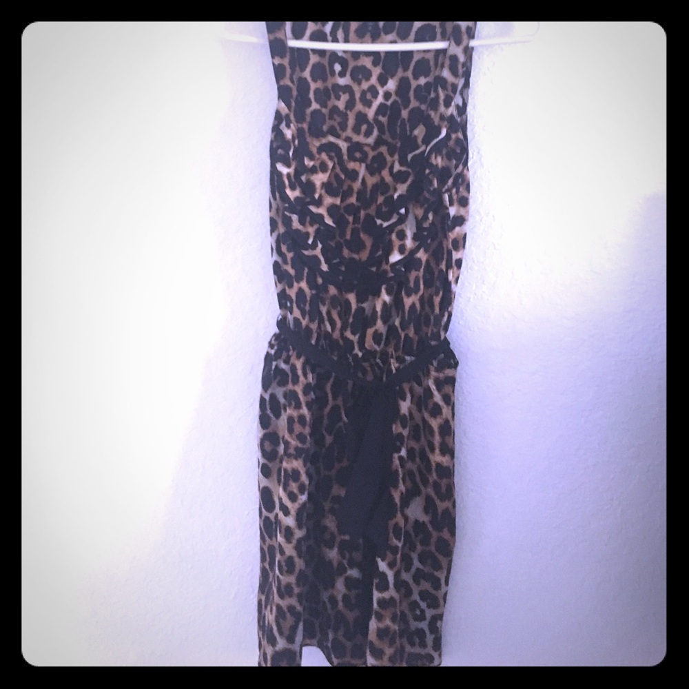 Medium leopard print dress with ruffle detail