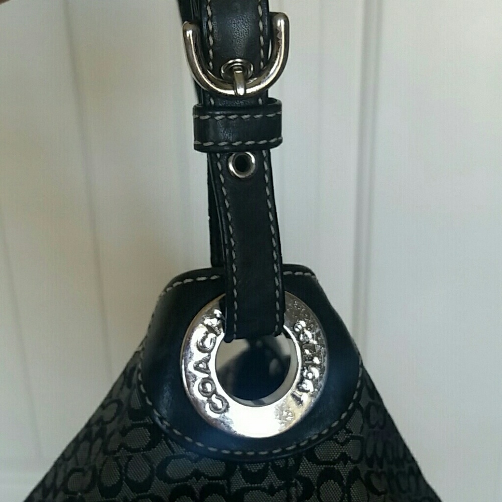 Authentic Coach Purse - Picture 4 of 4