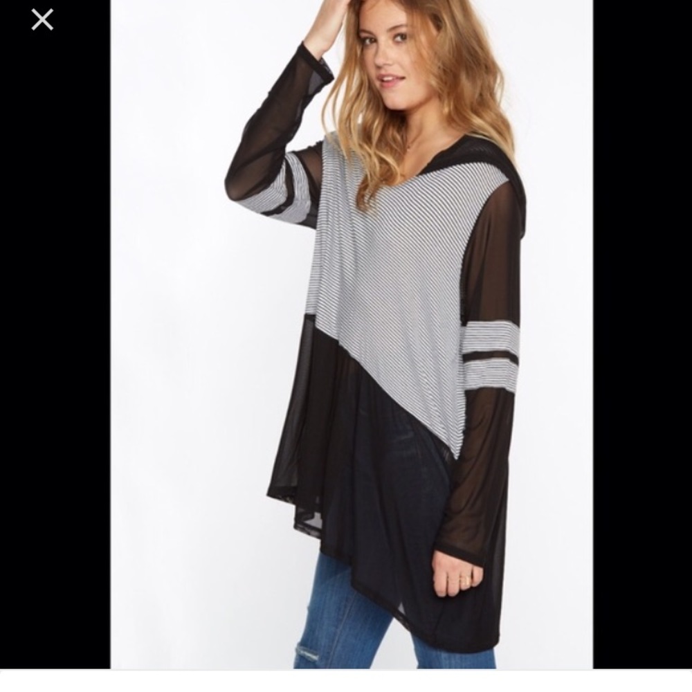 Emma & Sam mesh hoodie with gray strips sleeves