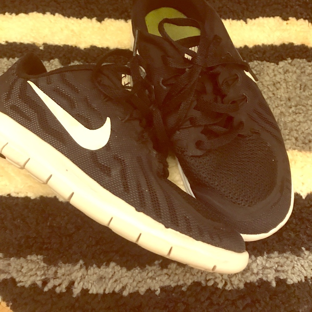 Nike free run 5.0 size 13.5 c