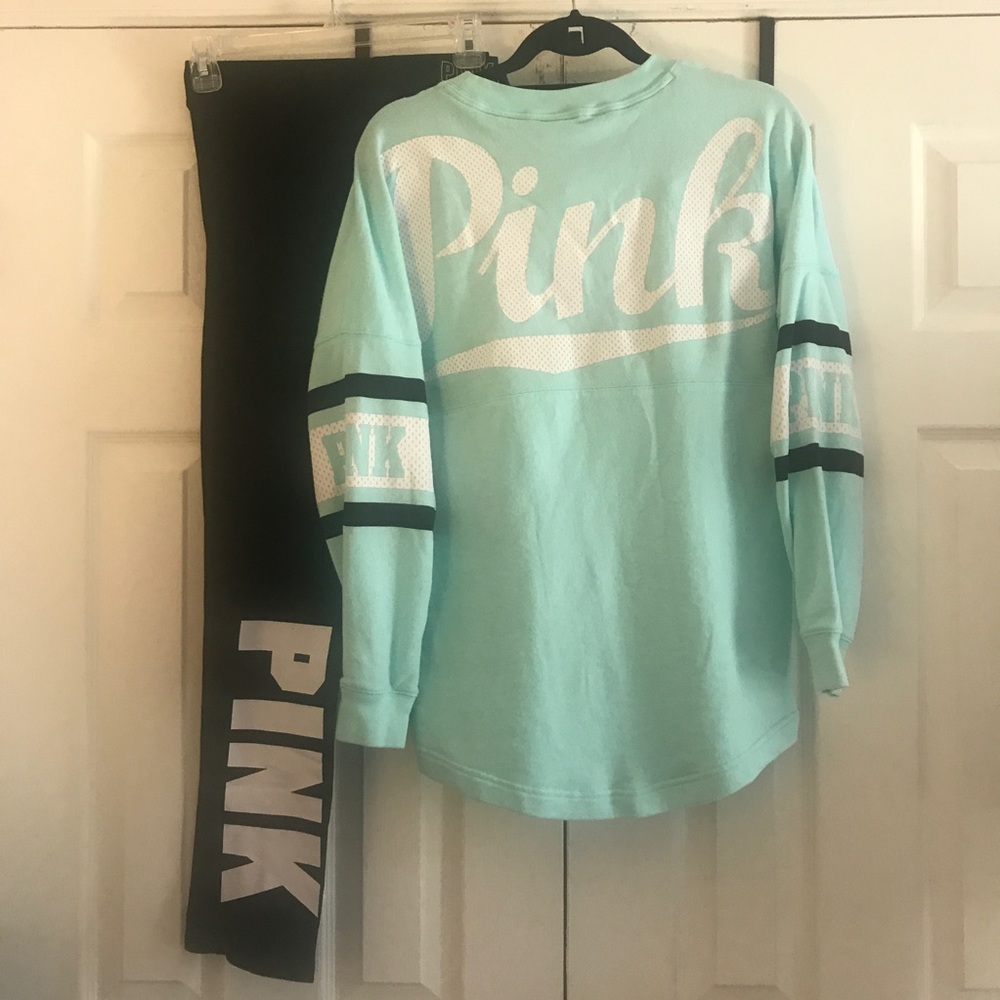 ๐VS Pink Set; Top-XS(?fits S/M),Bottom-M(?S-L)๐ - Picture 2 of 7