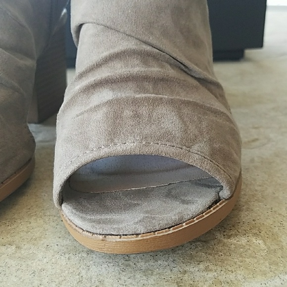 Qupid Heeled Open Toe Sandals - Picture 3 of 8