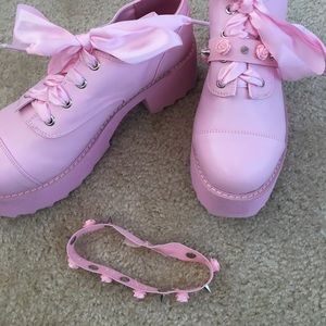 YRU pink platform shoes brandnew never worn adjust