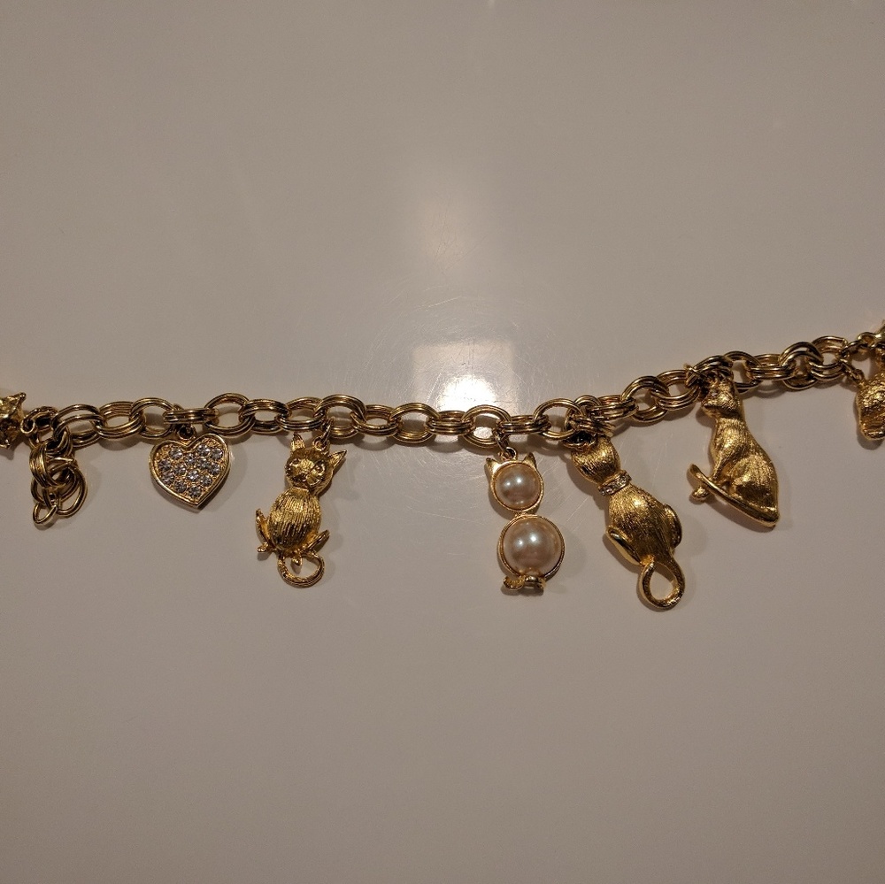 Kitty cat charm bracelet