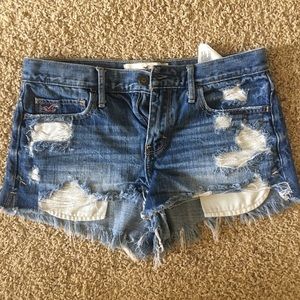 Hollister distressed shorts