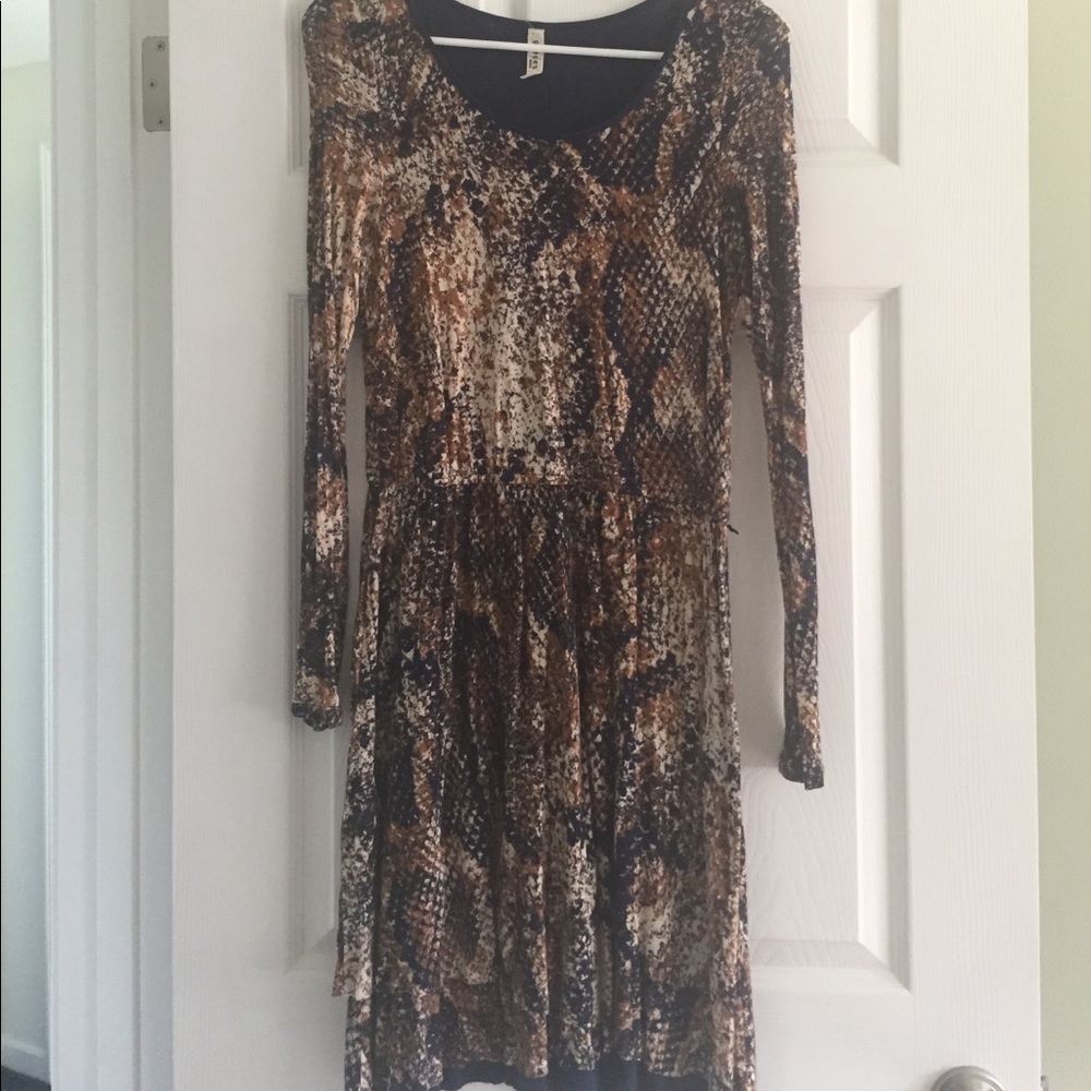 Kensie long sleeve dress