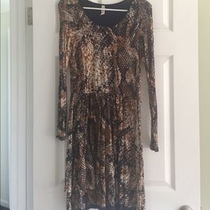 Kensie long sleeve dress