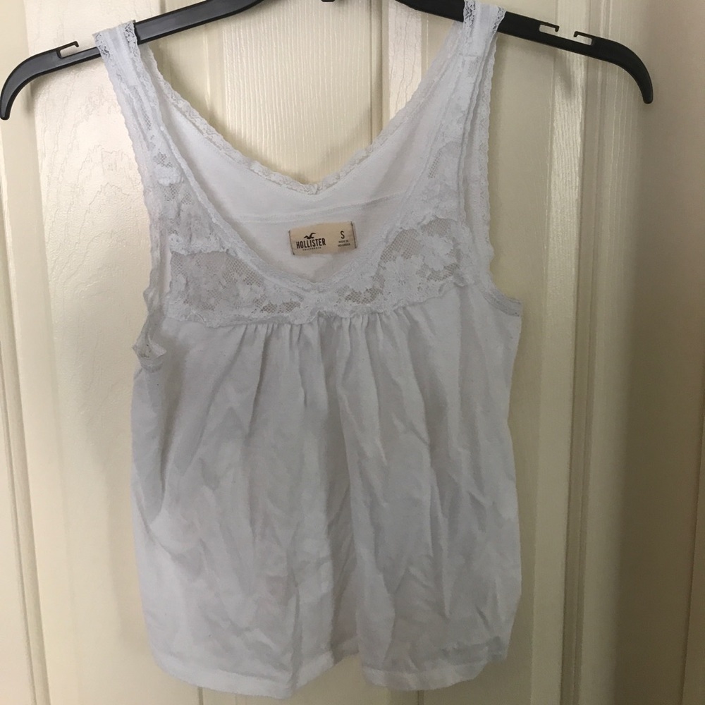 White lace Hollister tank top