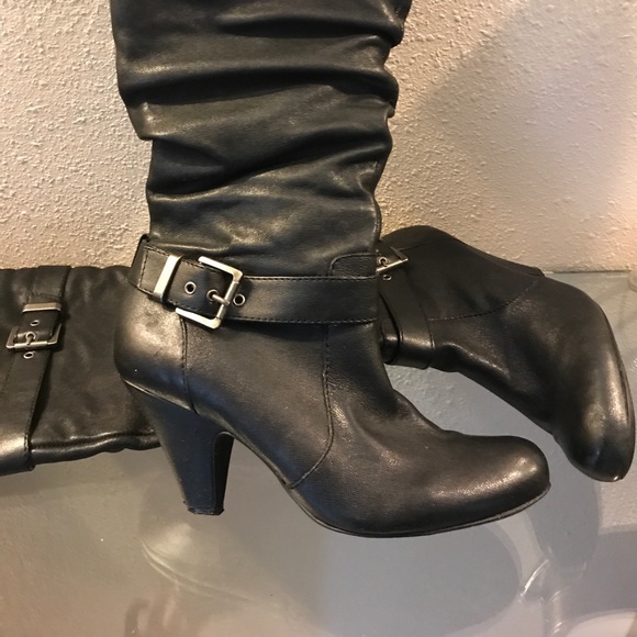 Jessica Simpson black boots - Picture 2 of 7