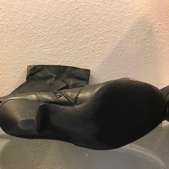 Jessica Simpson black boots - Picture 7 of 7