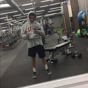 Meet your Posher, Brady