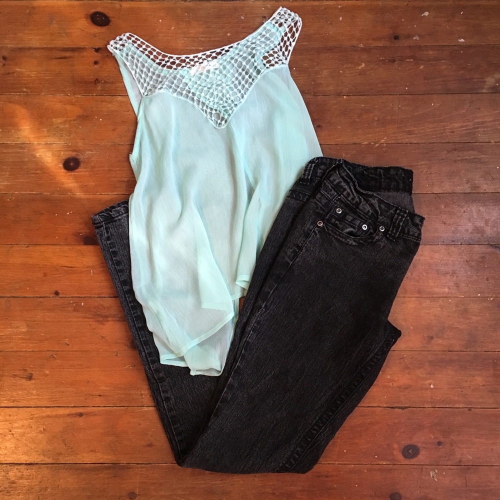 F21 Black skinny jeans