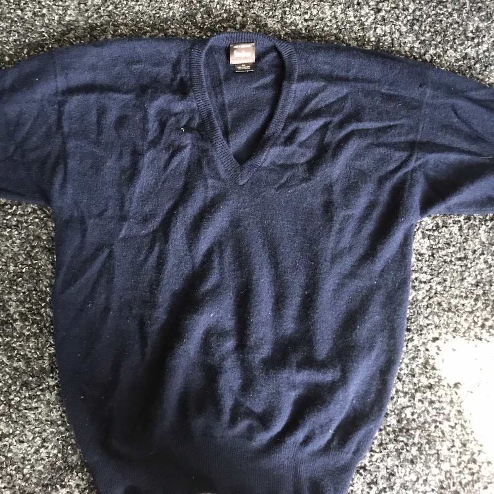Neiman Marcus 100% Cashmere Sweater
