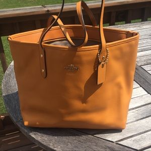 Authentic Coach City Zip Tote , Color : Saddle
