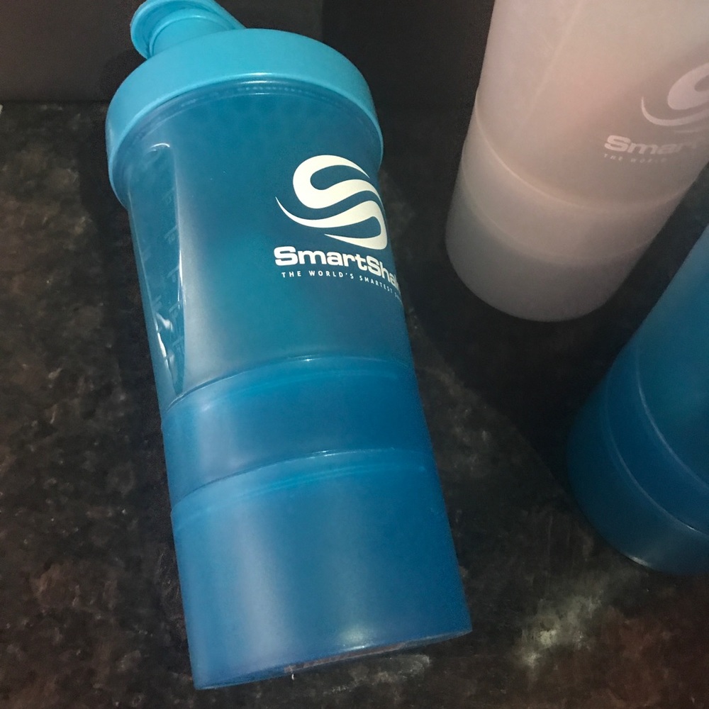 GNC SmartShaaker 20 oz