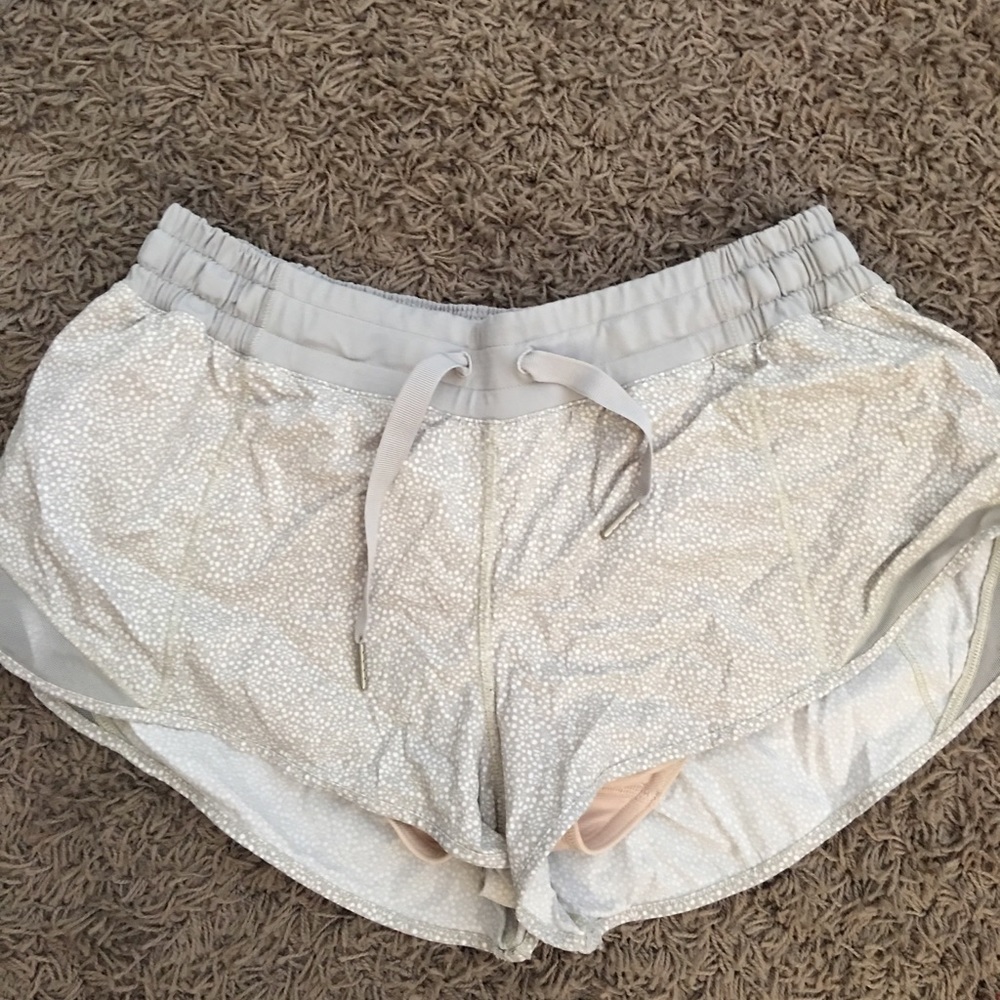 Hotty Hot Shorts 2.5"