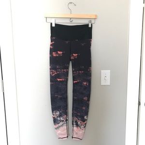 Lululemon bra + legging