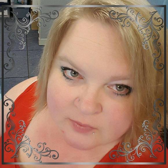 Meet your Posher, Theresa - Picture 1 of 1