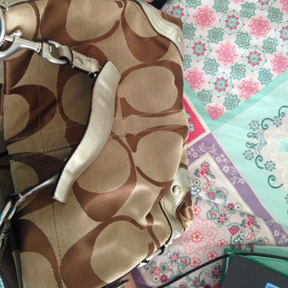 Coach Purse - Picture 3 of 4