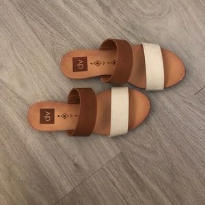 DV Two Toned Sandals