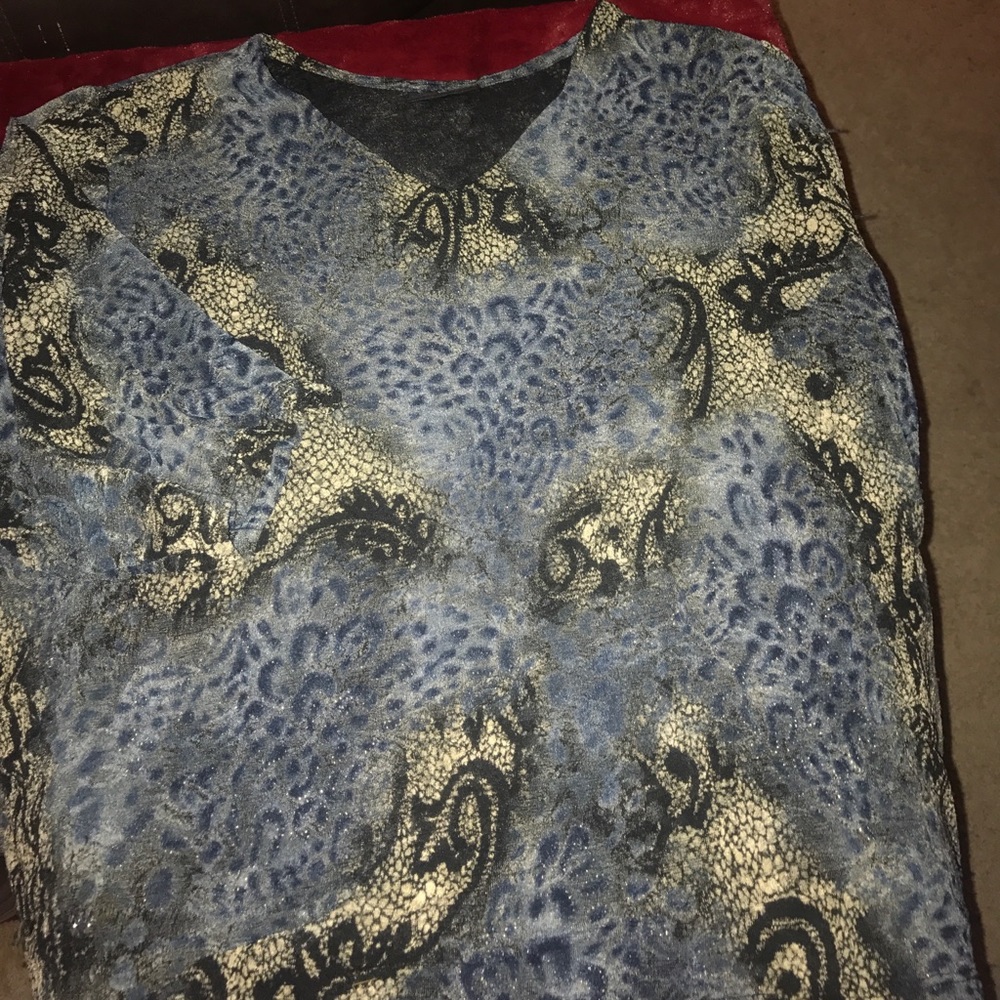 Maggie Barnes black & blue knit top-3x