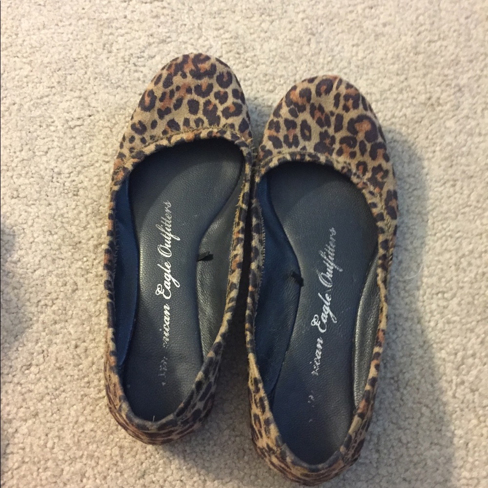 AE leopard ballet flats