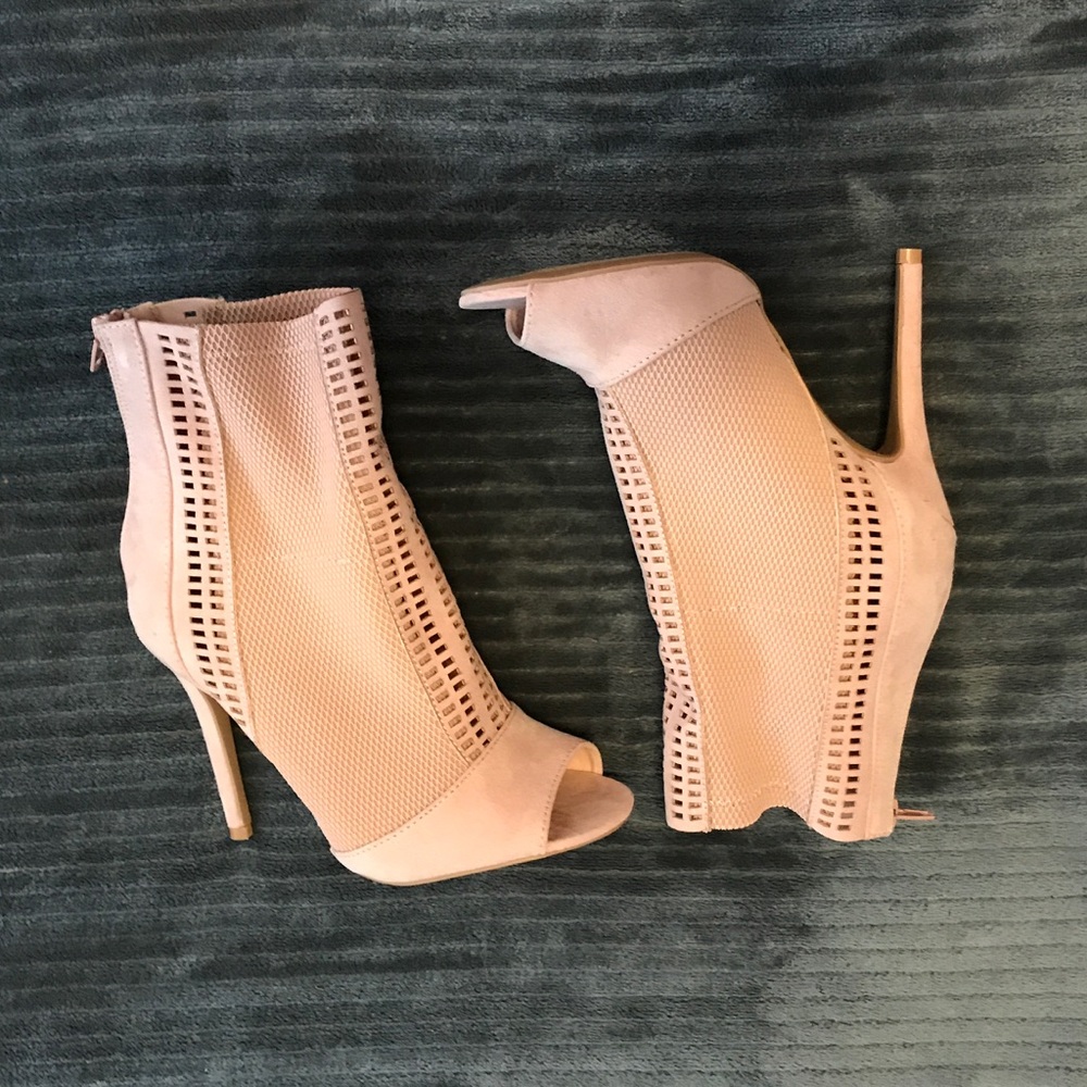 Charlotte Russe Heels - Picture 2 of 5