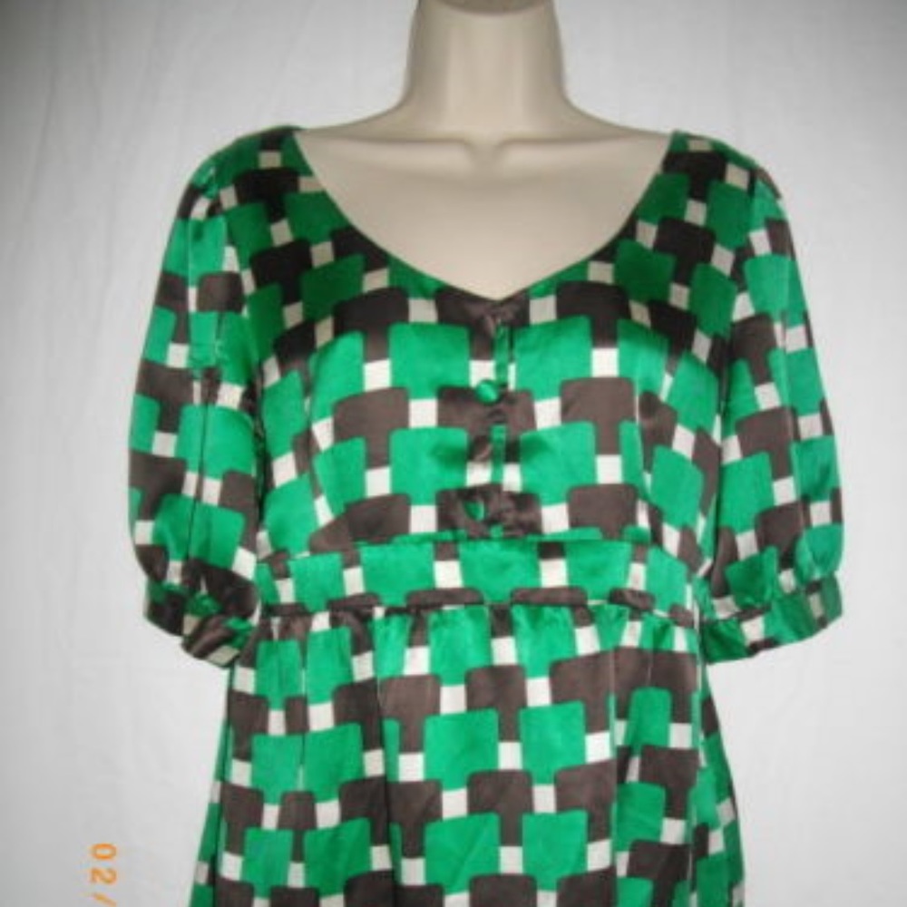 Green Vertigo Paris L Silk Short Sleeves Top