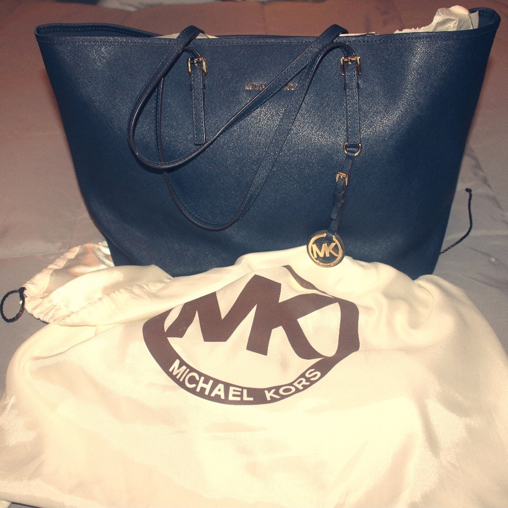 MK Travel Tote in BLUE