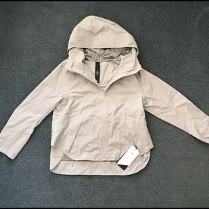 Lululemon Everyday Getaway Jacket - Size 8 NWT