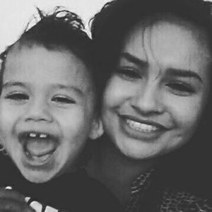 Meet your Posher, Cassandra