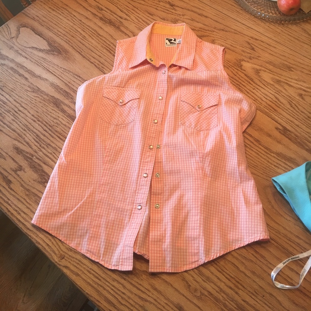 Women's sleeveless Rockies shirt