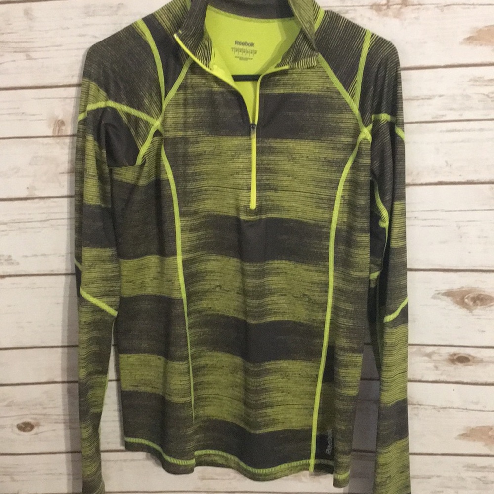 Reebok running half zip jacket EUC